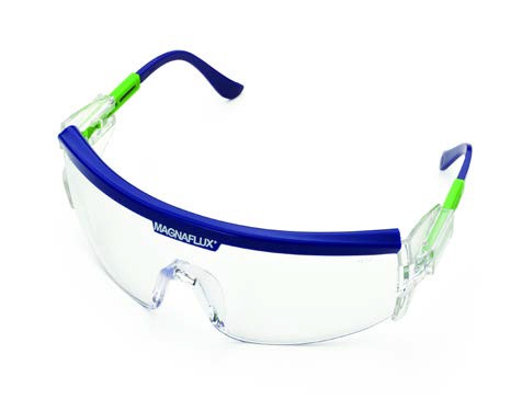 Motocross and enduro goggles for eyeglass wearers